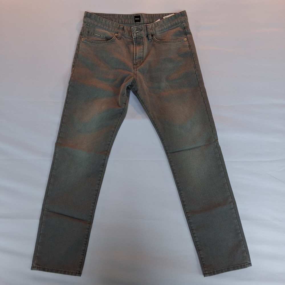 Hugo Boss Men's versatile Gray wash Straight" style denim jeans 32/30,
